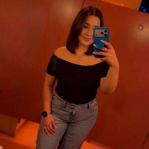 Meet your Posher, Odalis